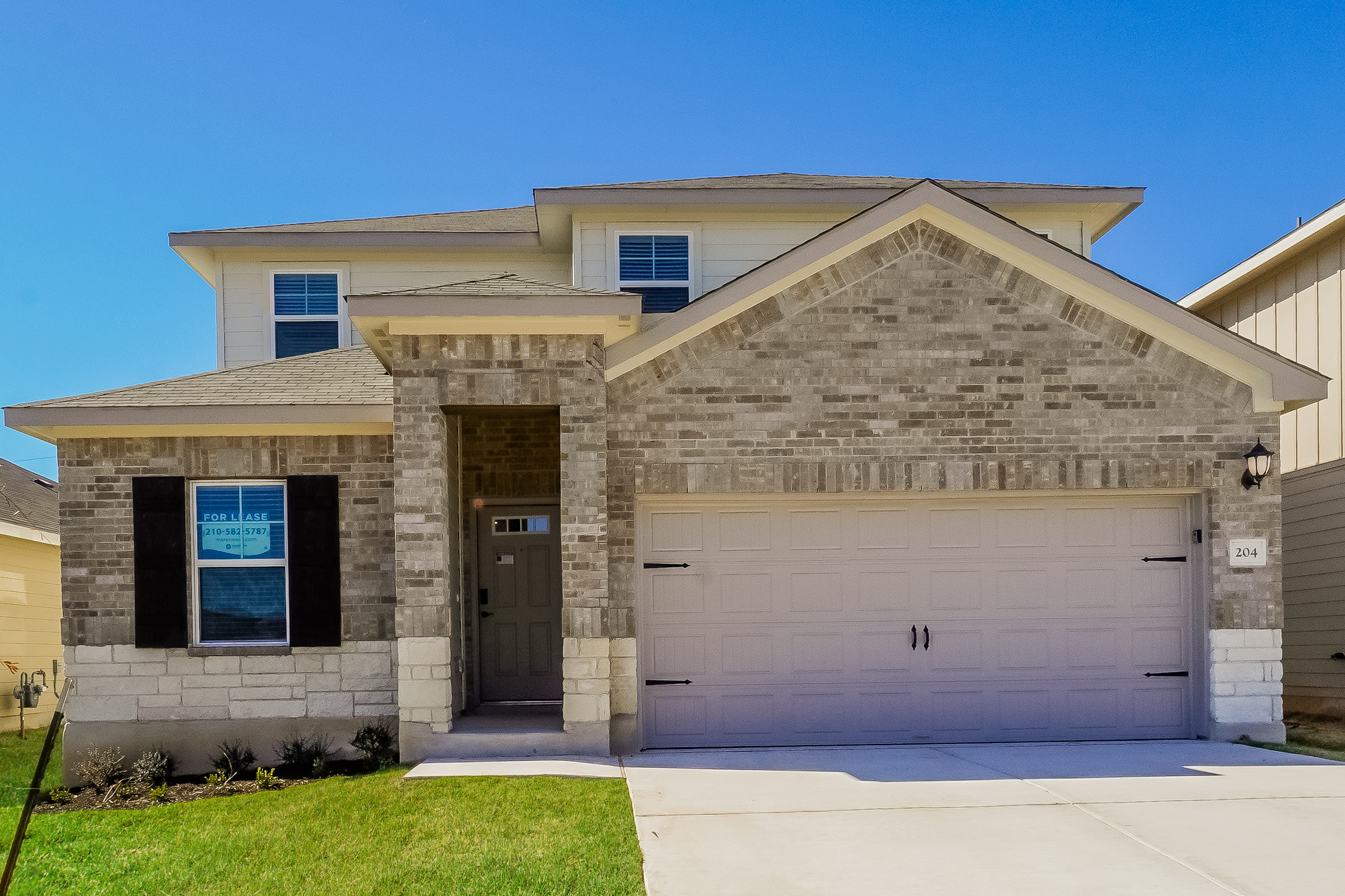 204 BABBLEBROOK WAY HUTTO, TX 78634